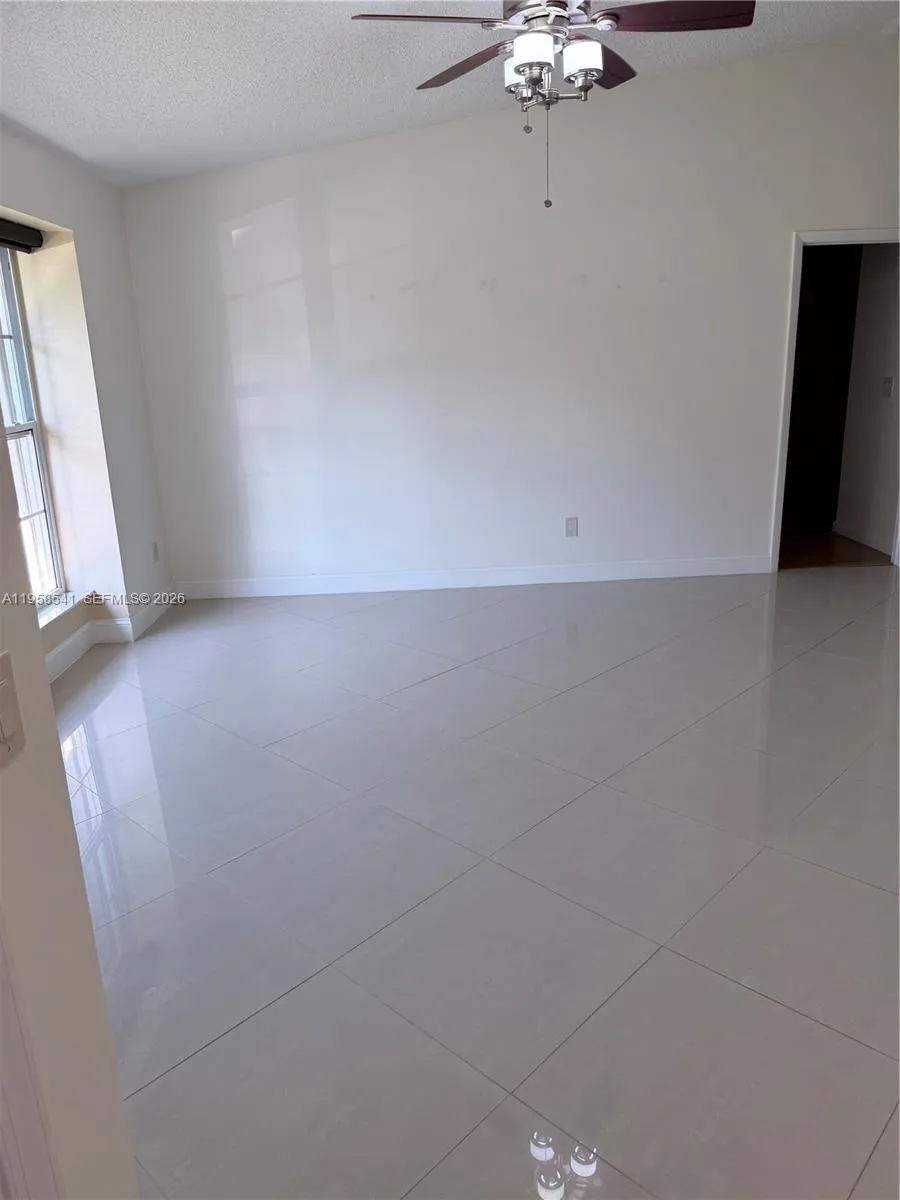 12821 SW 147th Lane Rd, Miami FL 33186