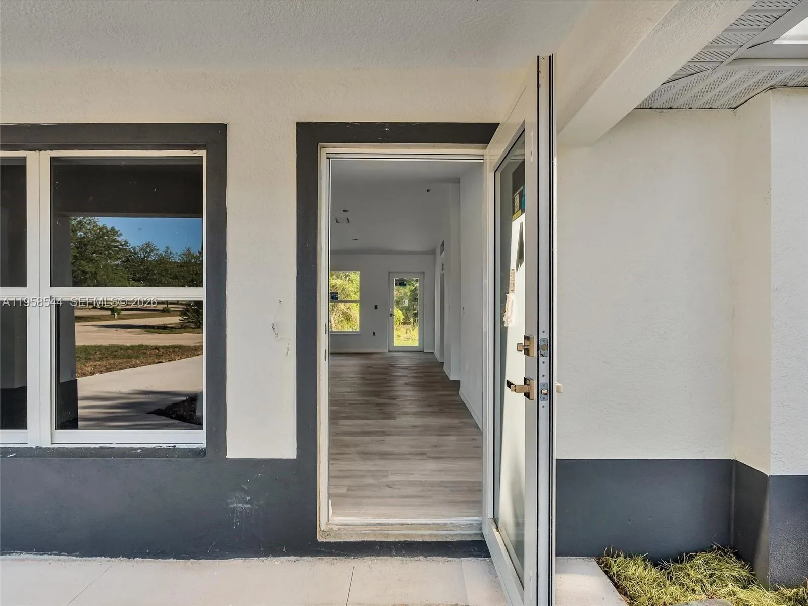 2401 E 11th St, Lehigh Acres FL 33936