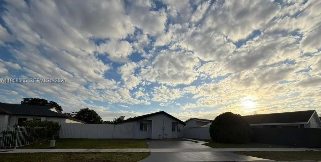 19707 SW 123rd Ct, Miami FL 33177