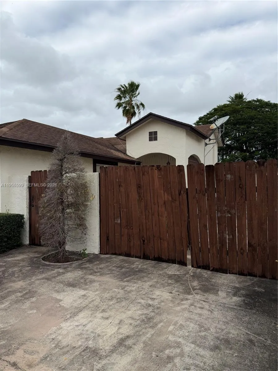 14249 SW 103rd Ter, Miami FL 33186