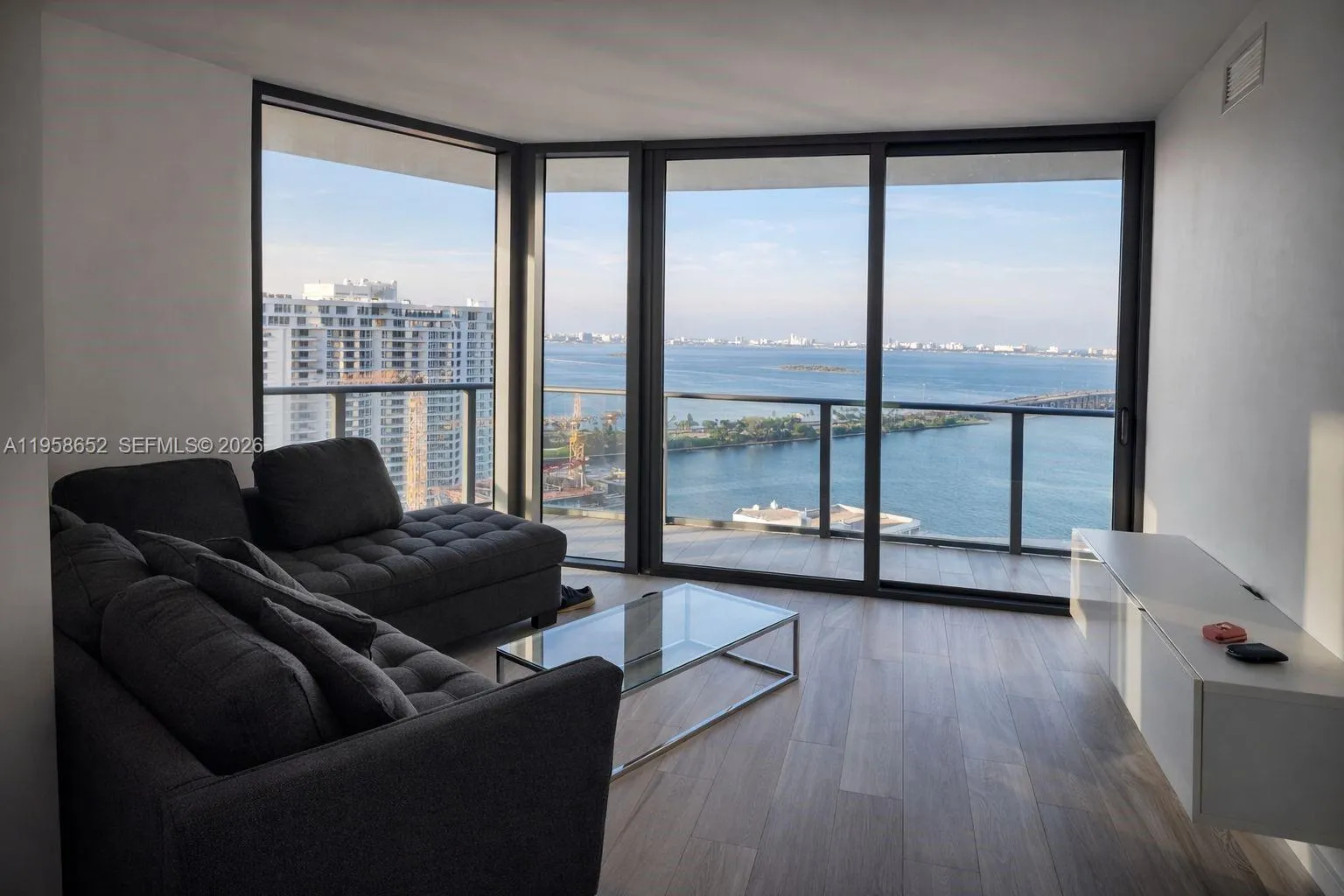 501 NE 31st St # 2401, Miami FL 33137