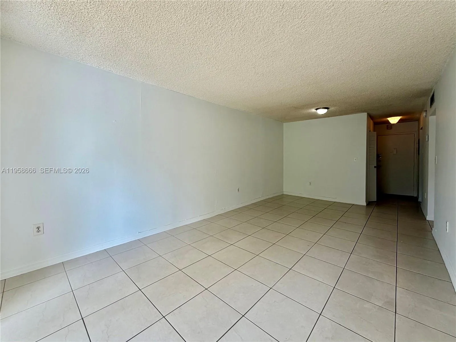 901 SW 37th Ave # 25, Miami FL 33135