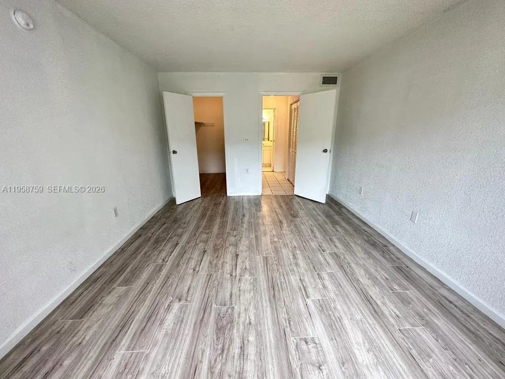 505 NW 177th St # 111, Miami Gardens FL 33169