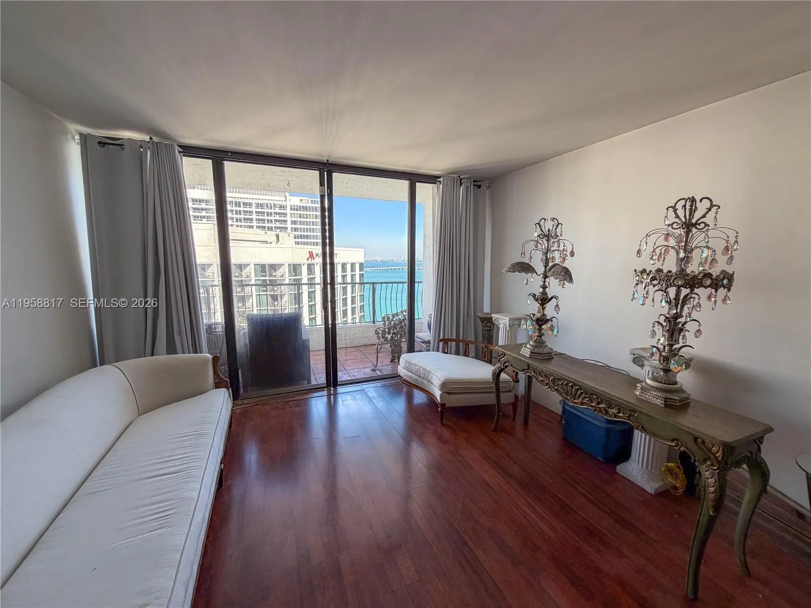 555 NE 15th St # F, Miami FL 33132