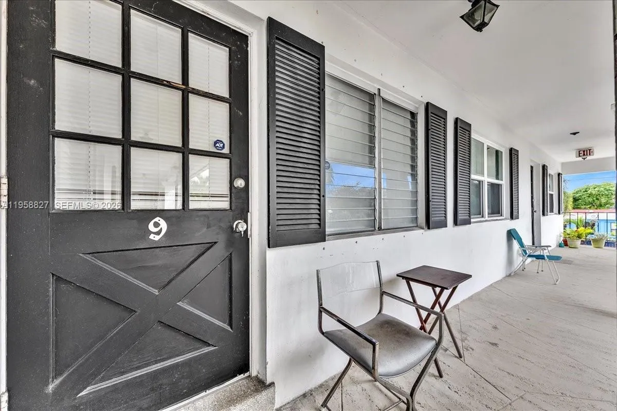 707 S 19th Ave # 9, Hollywood FL 33020