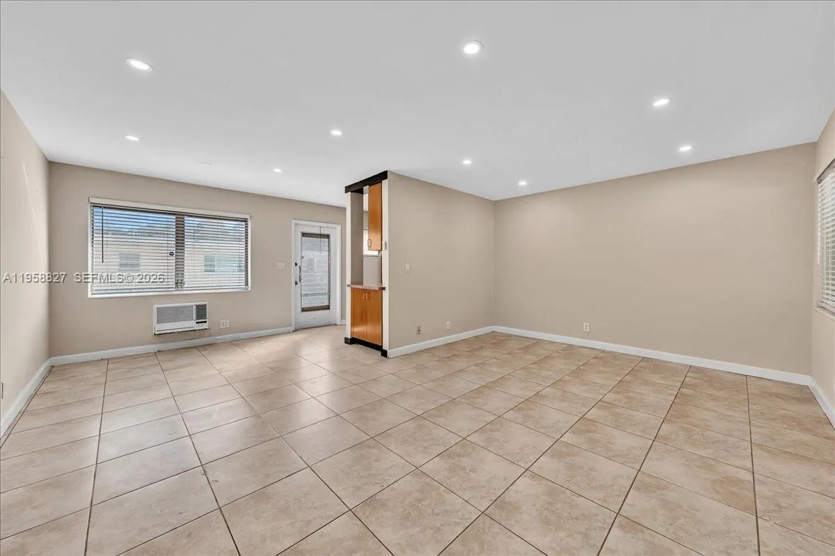 707 S 19th Ave # 9, Hollywood FL 33020