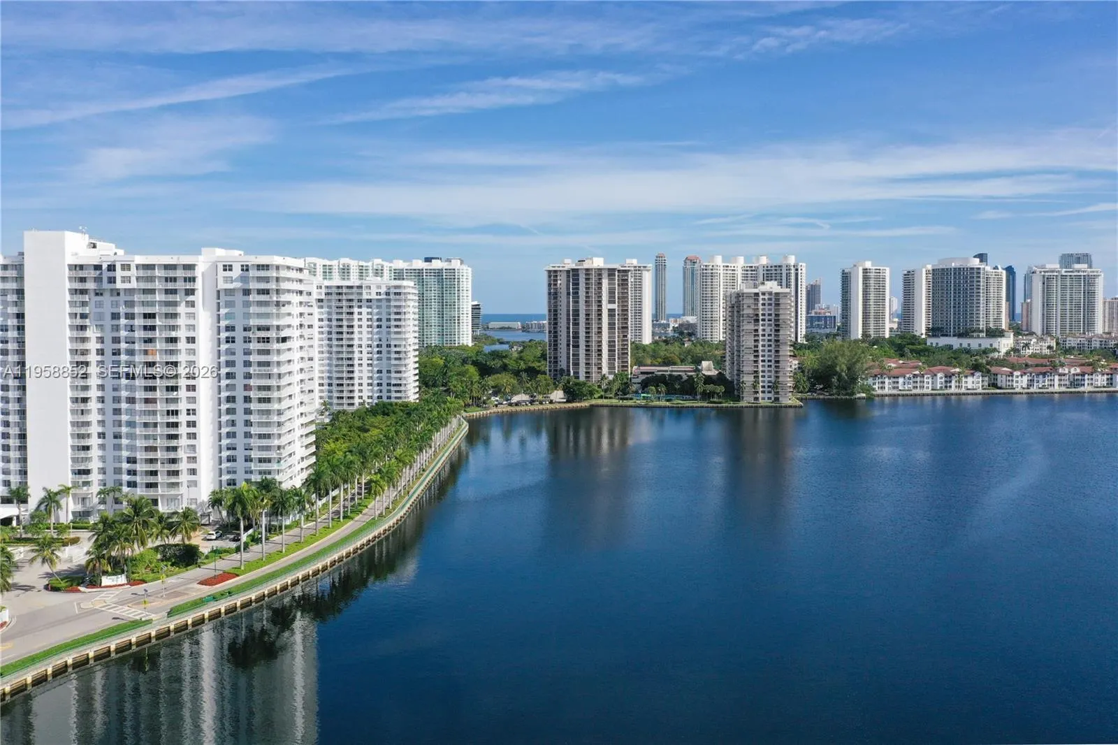 2780 NE 183rd St # 1606, Aventura FL 33160