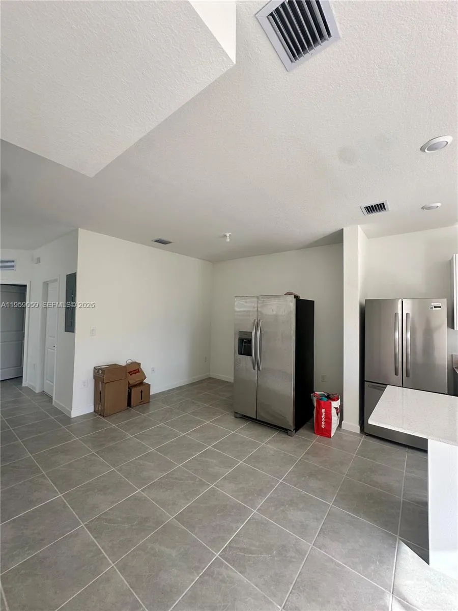 2616 SE 28th Dr, Homestead FL 33035