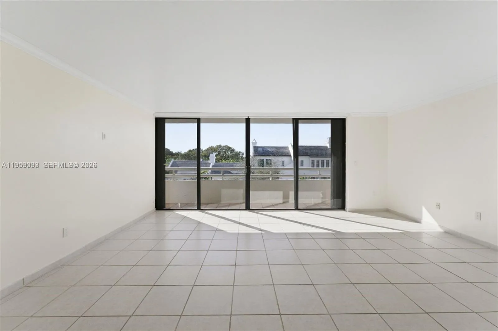 441 Valencia Ave # 302, Coral Gables FL 33134