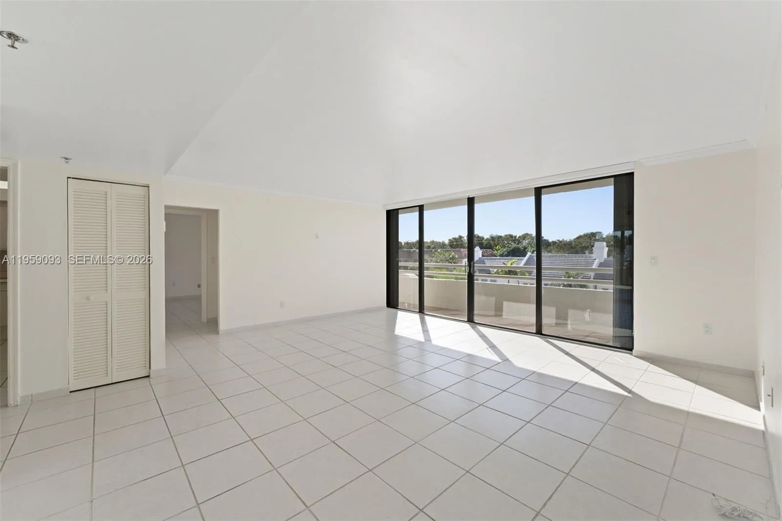 441 Valencia Ave # 302, Coral Gables FL 33134