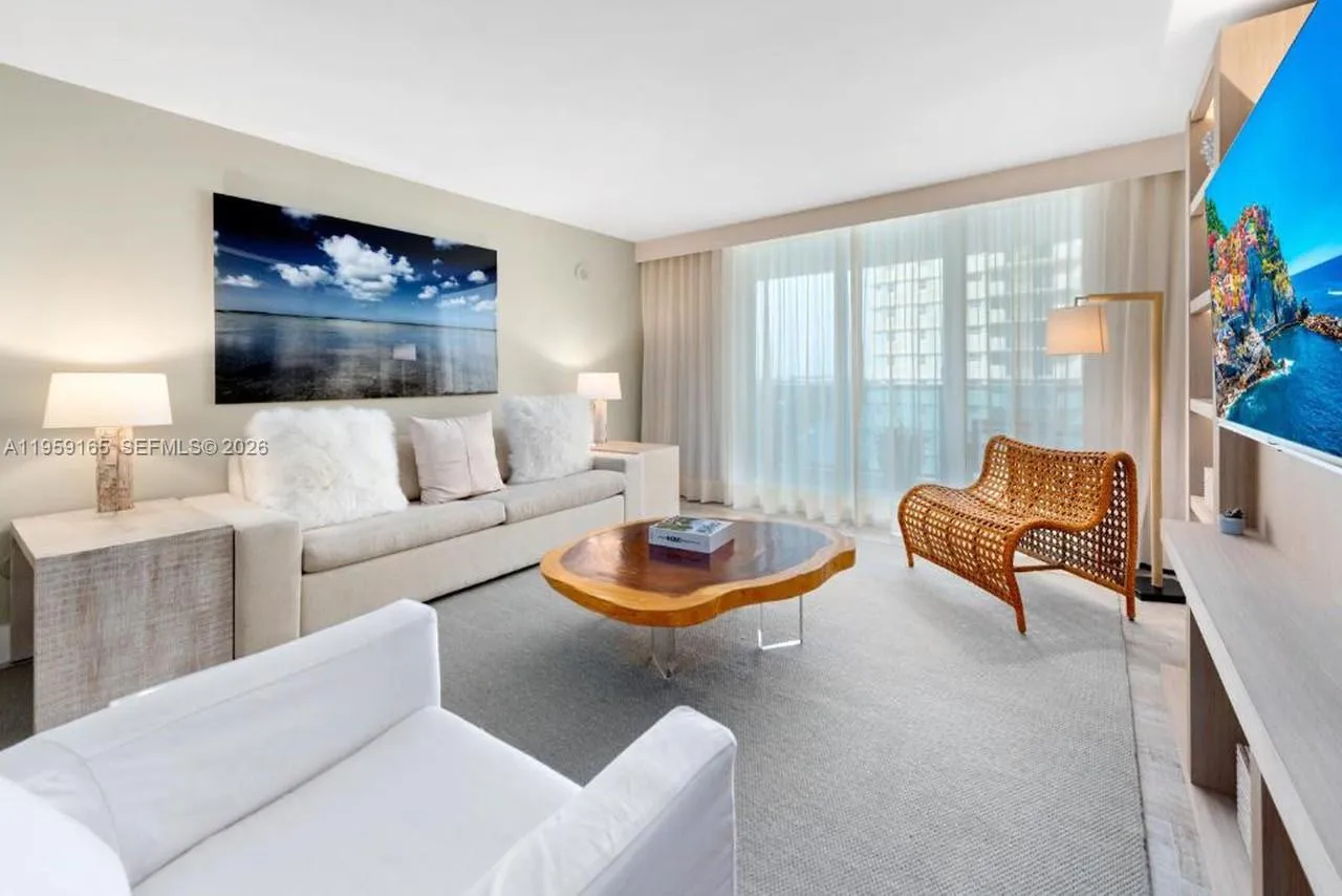 102 24th St # 1007, Miami Beach FL 33139