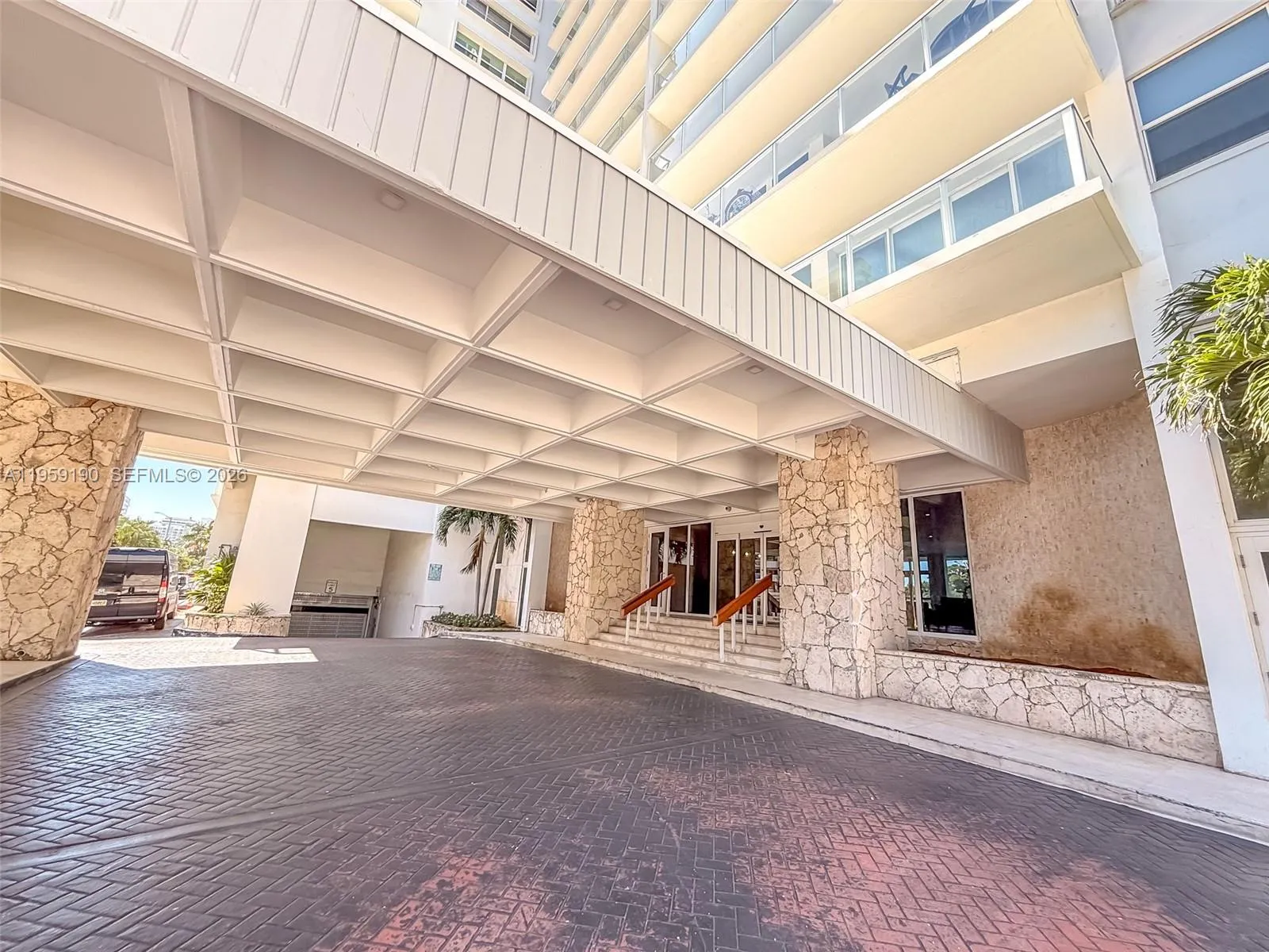 5750 Collins Ave # 6J, Miami Beach FL 33140