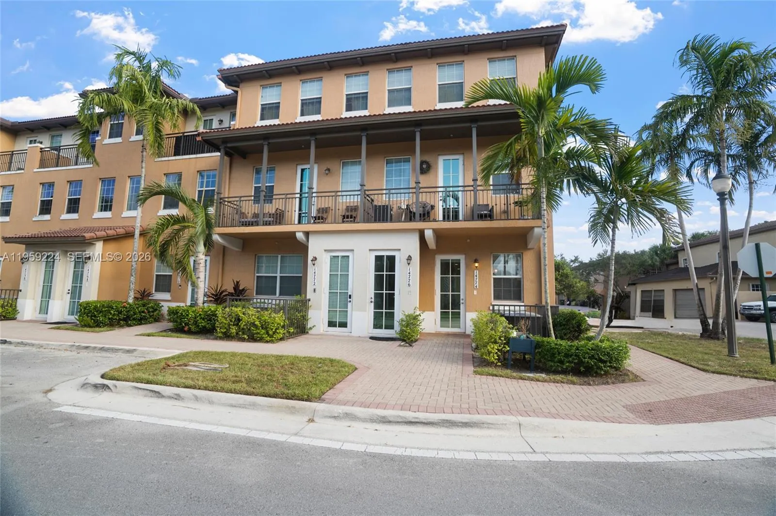 14774 SW 10th St # 10502, Pembroke Pines FL 33027