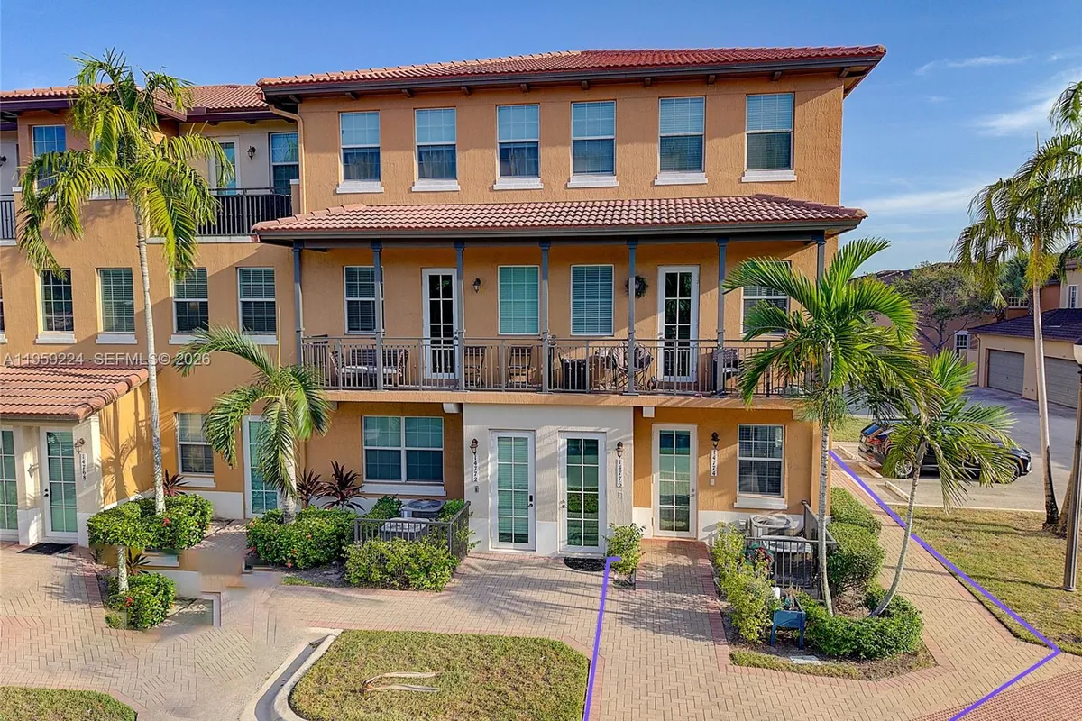14774 SW 10th St # 10502, Pembroke Pines FL 33027