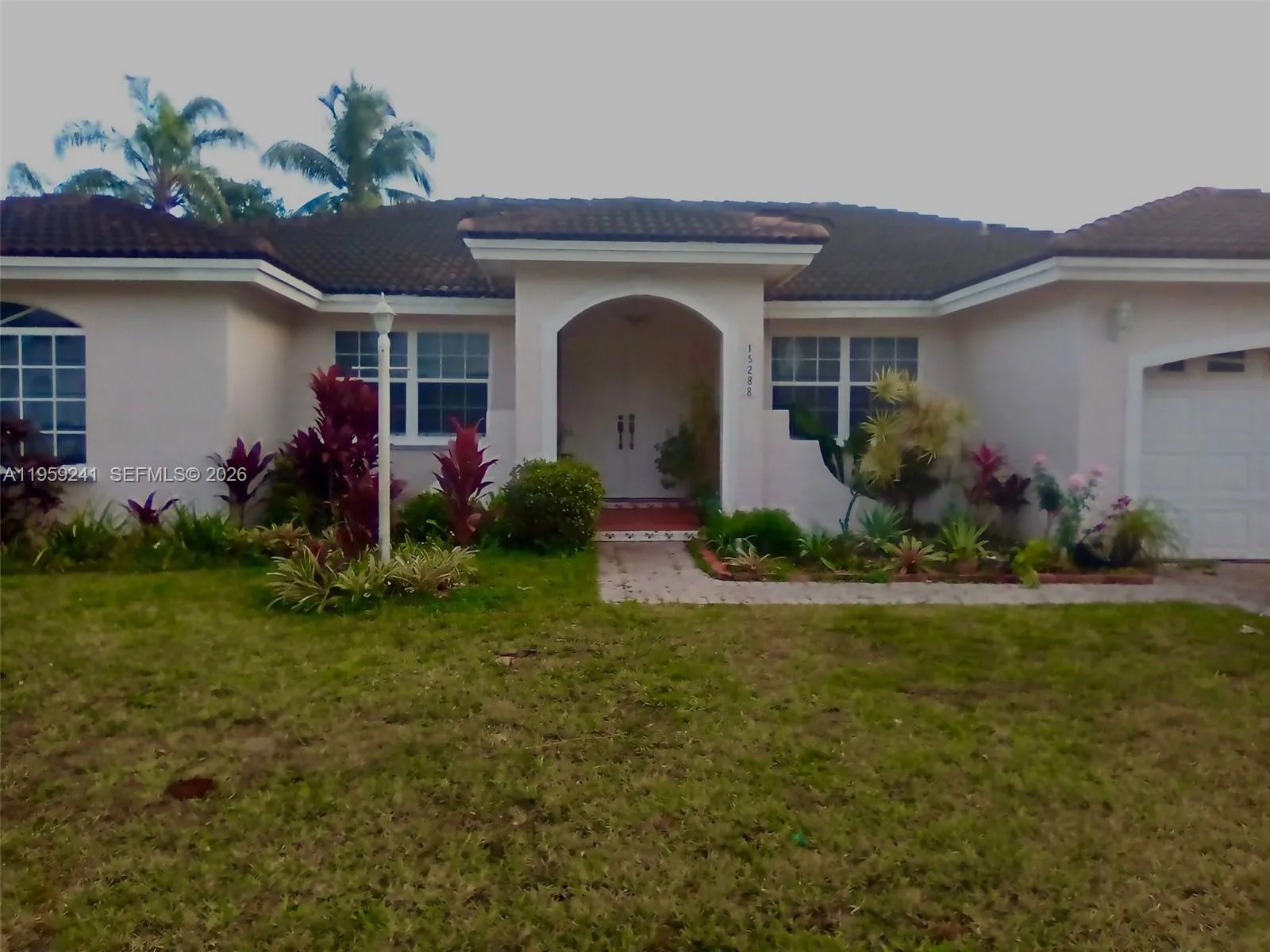 4 bedroom 3 bath for sale at 15288 SW 169th Ln, Miami FL 33187