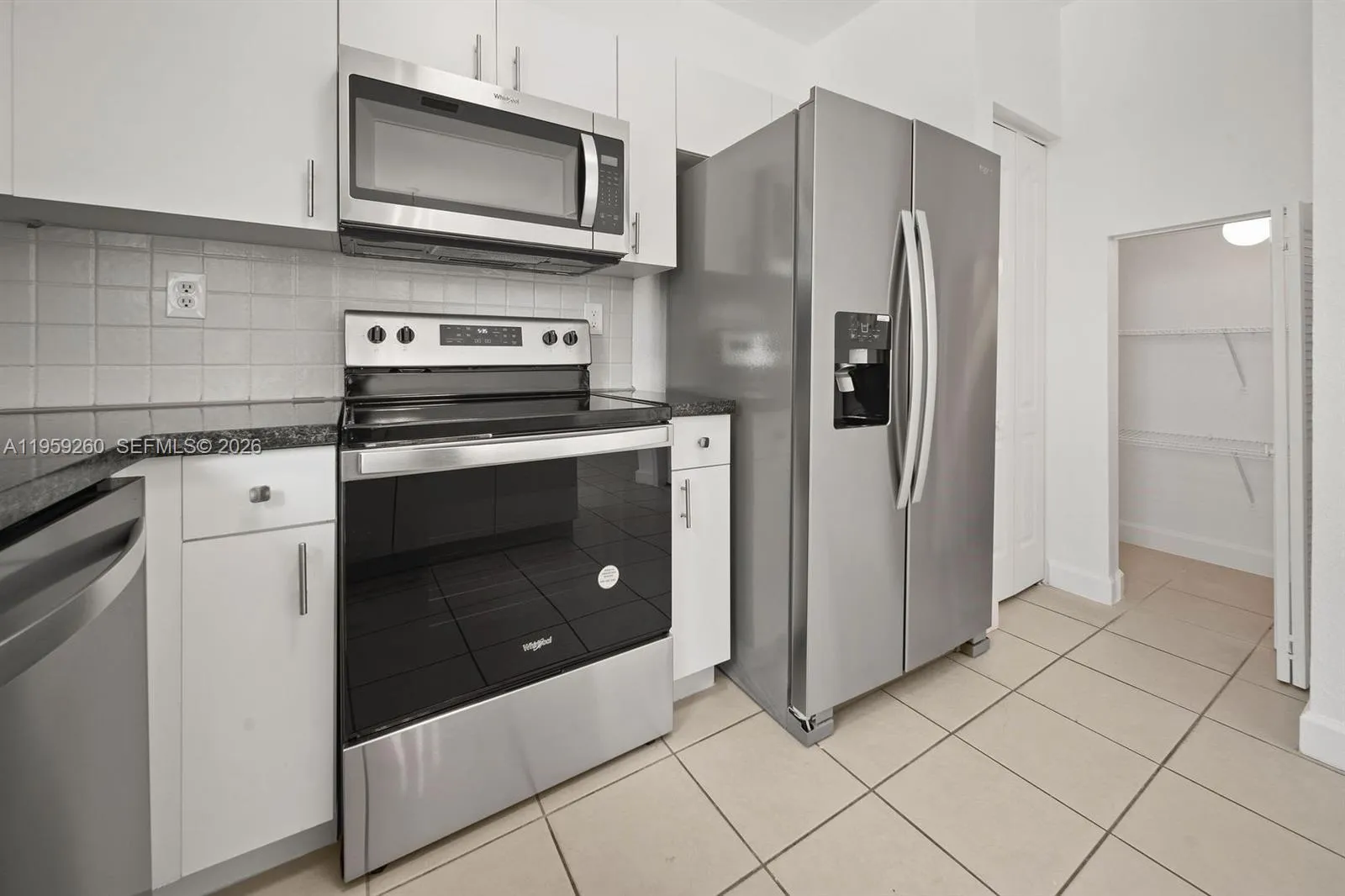 21459 SW 86th Pl, Cutler Bay FL 33189