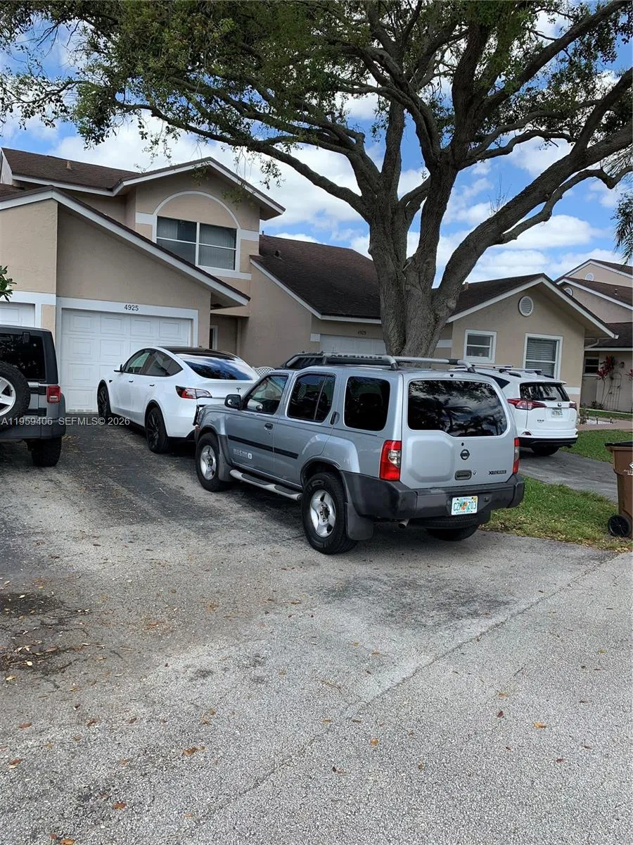 3 bedroom 2 bath for sale at 4925 W Lakes Dr, Deerfield Beach FL 33442