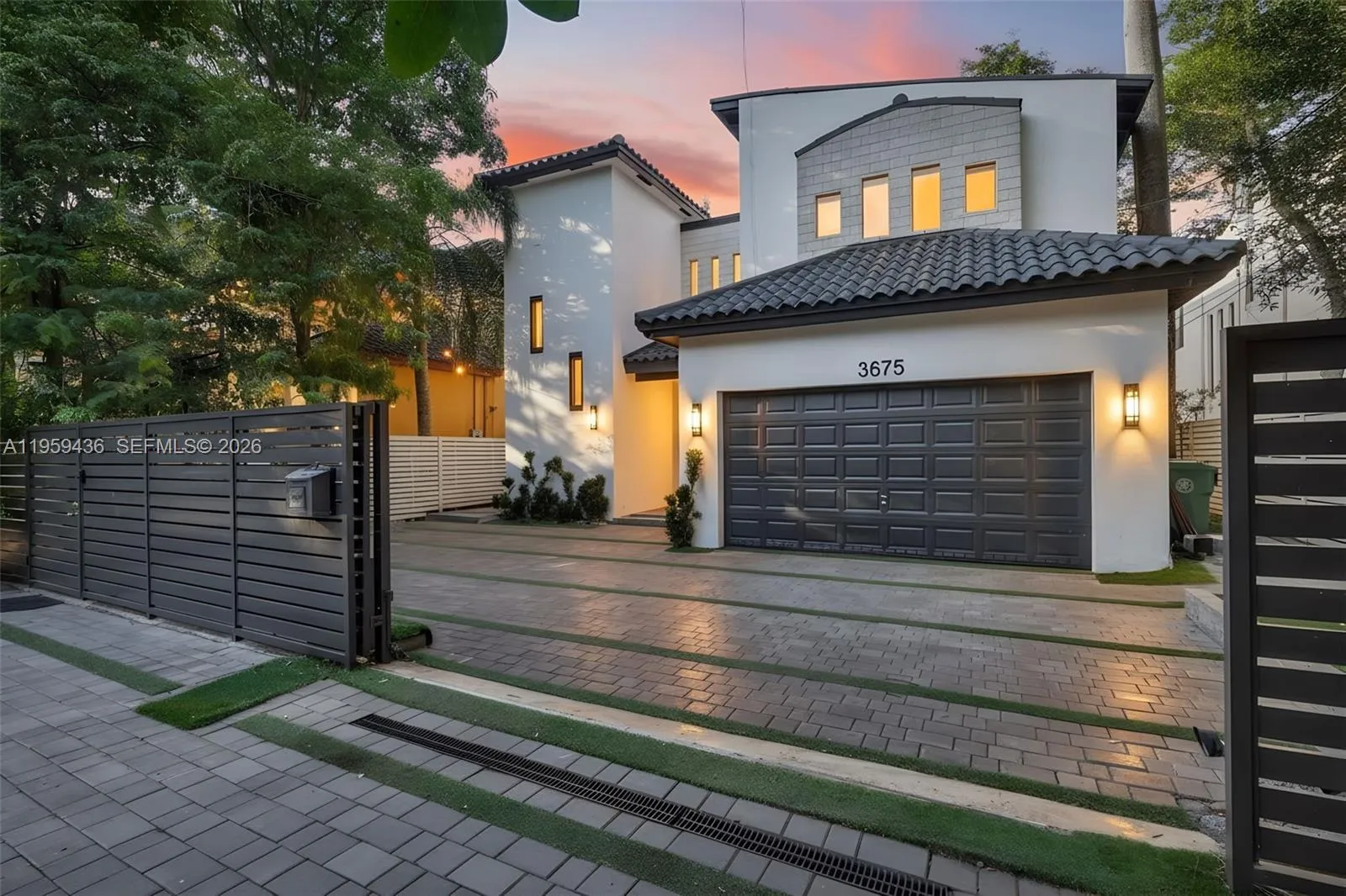 4 bedroom 4 bath for sale at 3675 Loquat Ave, Miami FL 33133