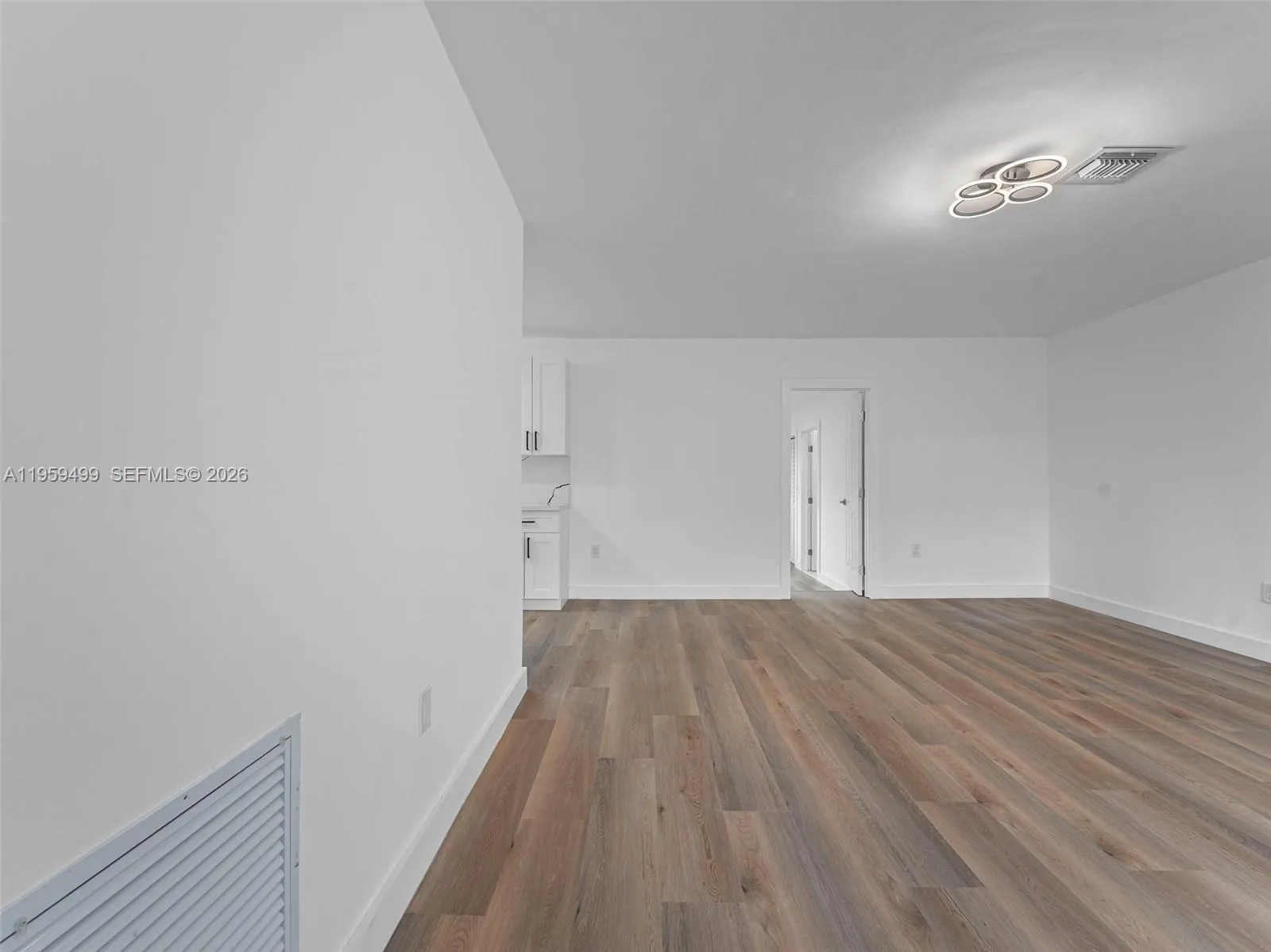 14545 Garden Dr, Miami FL 33168