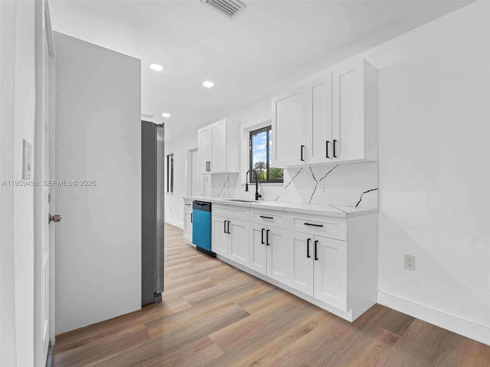 14545 Garden Dr, Miami FL 33168