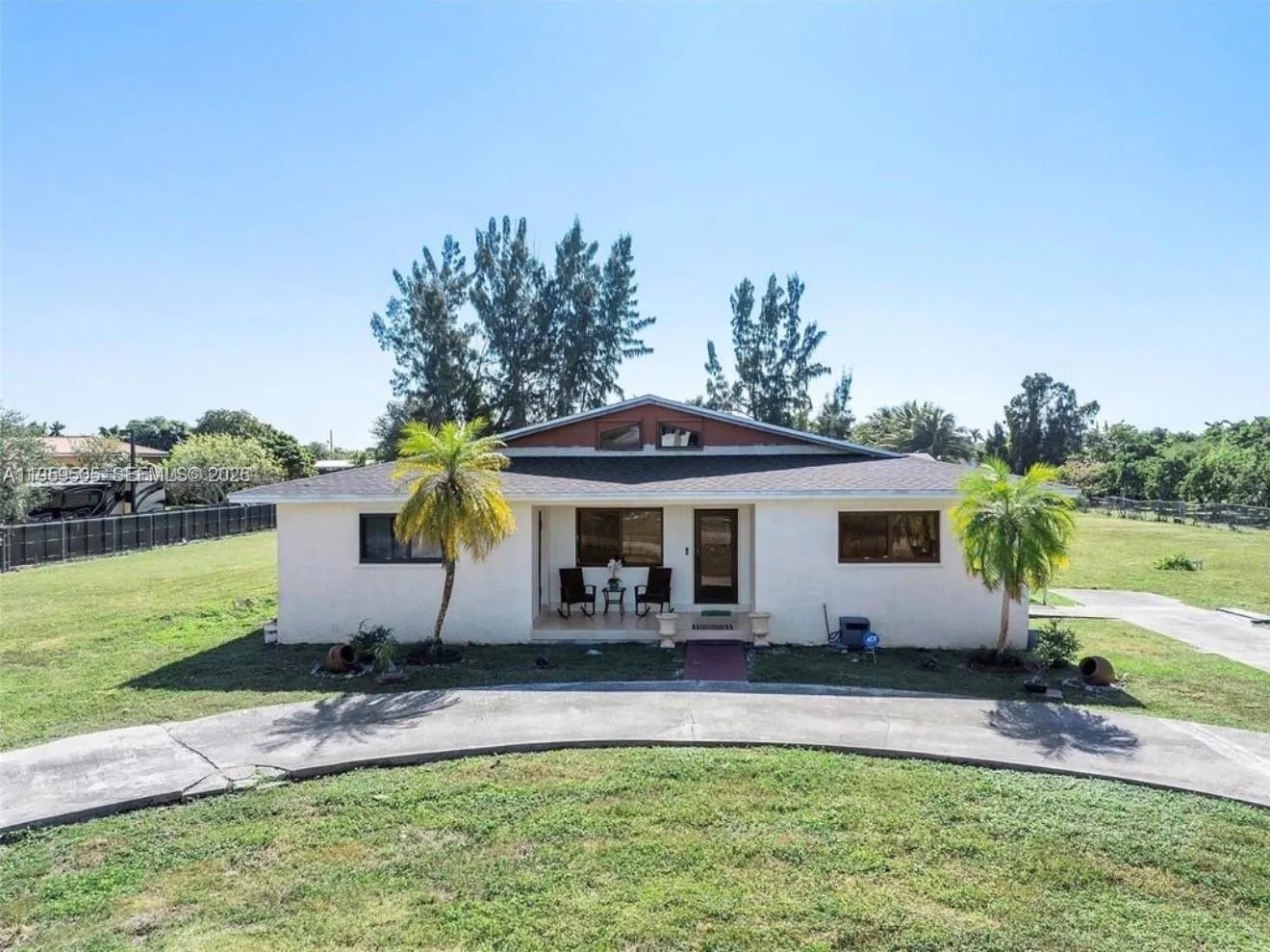 19530 SW 210th St, Miami FL 33187