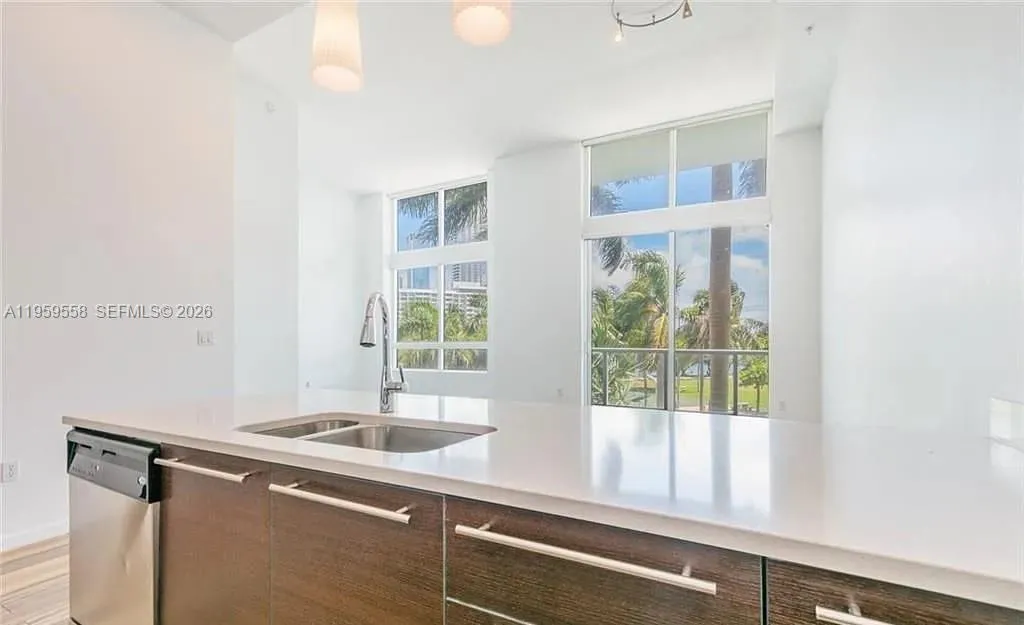 1900 N Bayshore Dr # 506, Miami FL 33132