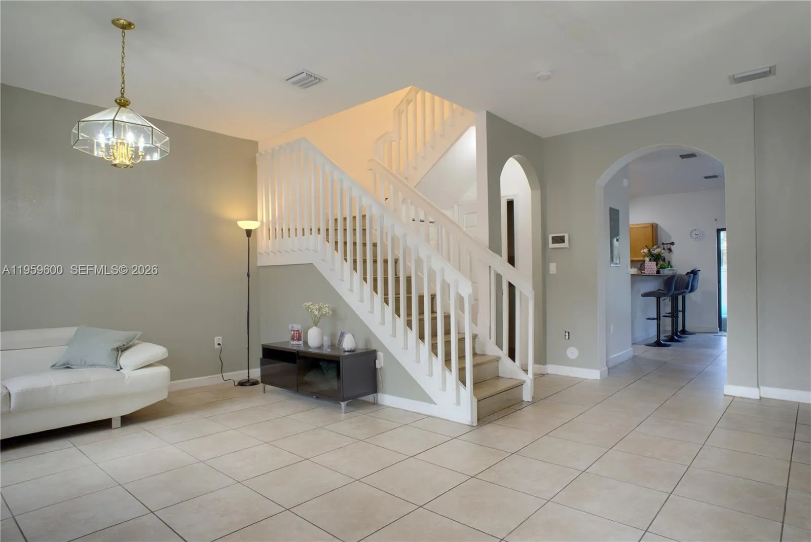 3 bedroom 2 bath for sale at 8915 W 35th Ave, Hialeah FL 33018