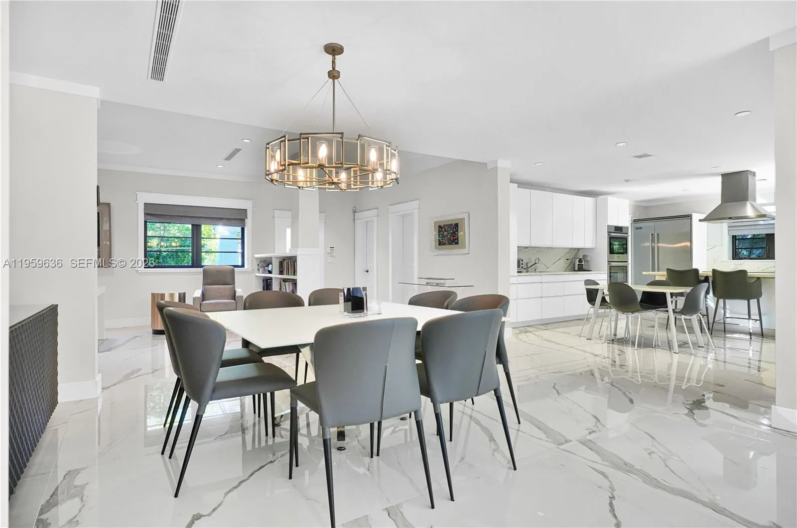 4 bedroom 3 bath for sale at 4363 Nautilus Dr, Miami Beach FL 33140