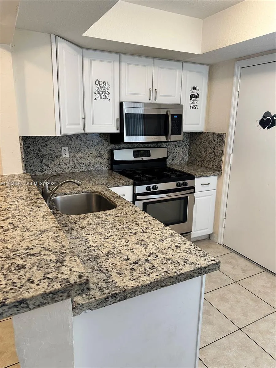 7713 SW 88th St # A310, Miami FL 33156