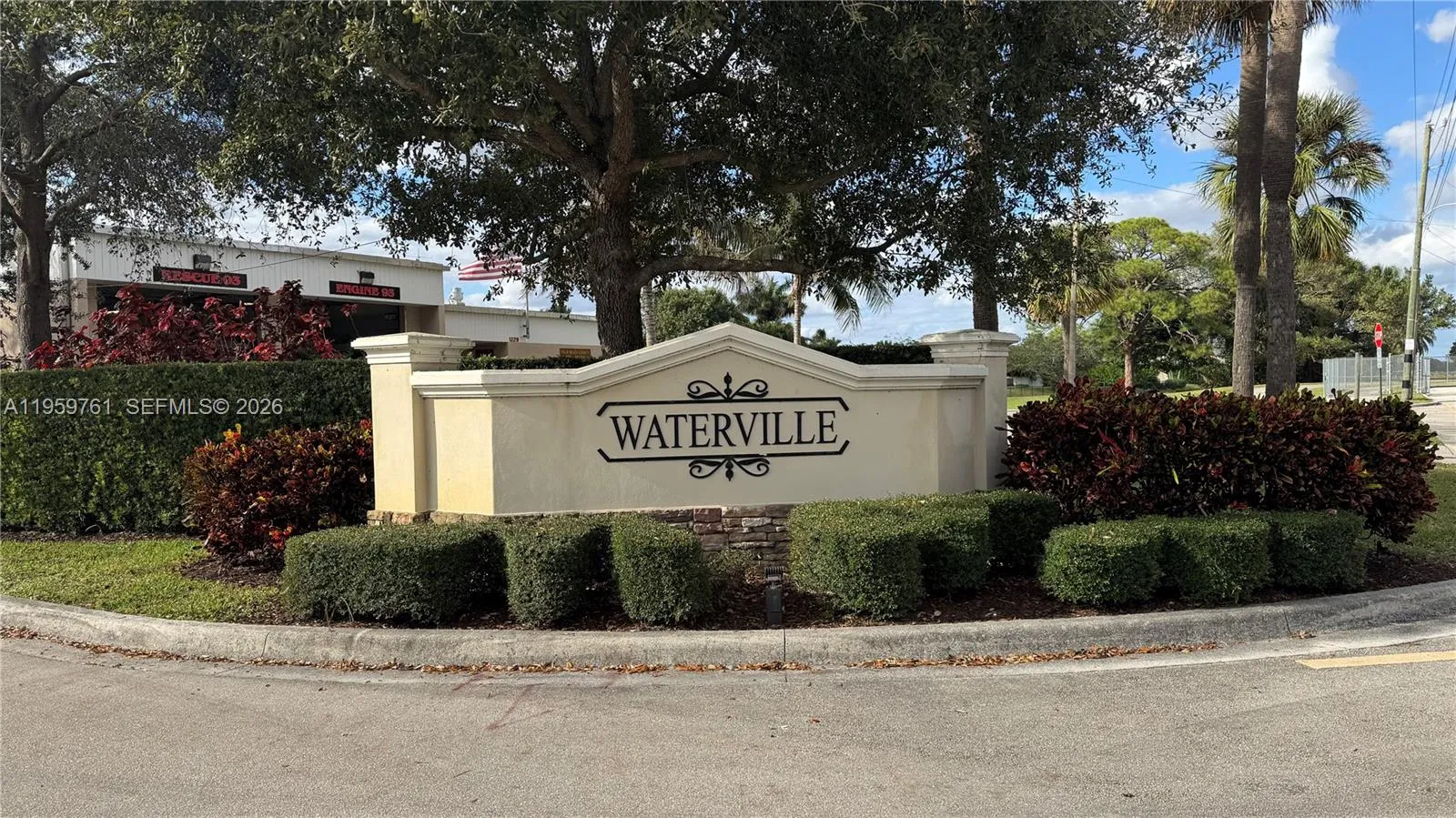 3 bedroom 2 bath for sale at 1121 Vermilion Dr # 1121, Lake Worth FL 33461