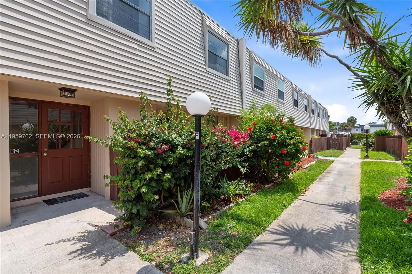 2 bedroom 1 bath for sale at 6603 Winfield Blvd # B2, Margate FL 33063