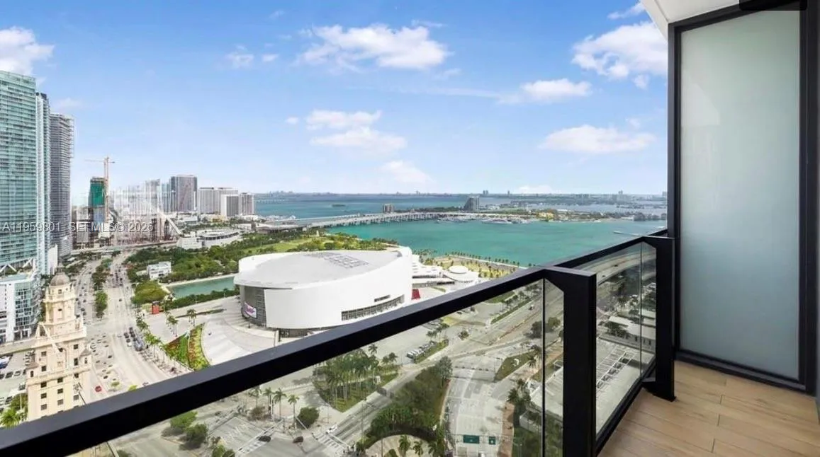 1 bath for sale at 398 NE 5th St # 2602, Miami FL 33132