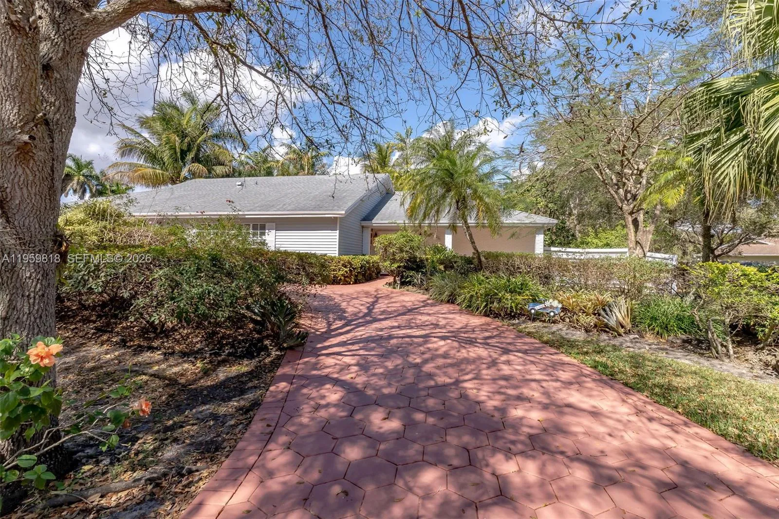 15005 SW 148th St, Miami FL 33196