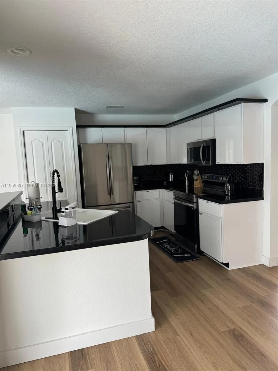 2359 Kings Crest RD, Kissimmee FL 34744