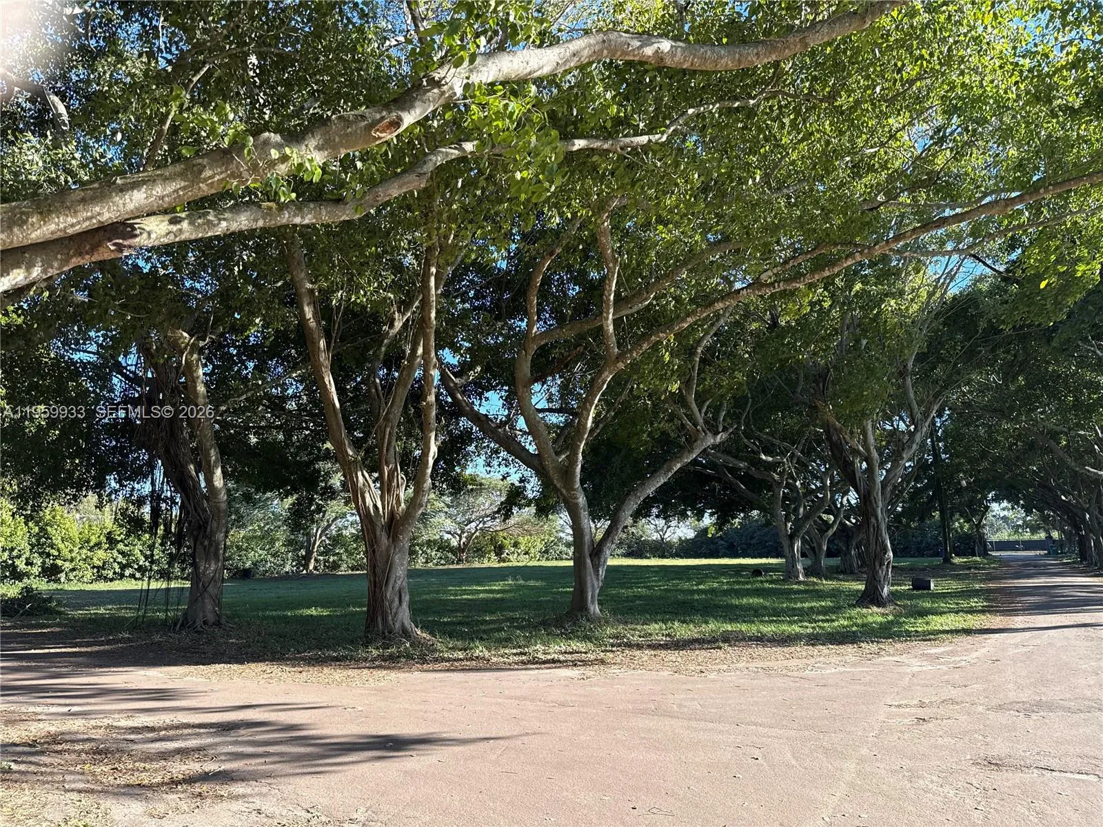 SW 136TH ST, Unincorporated Dade County FL 33196