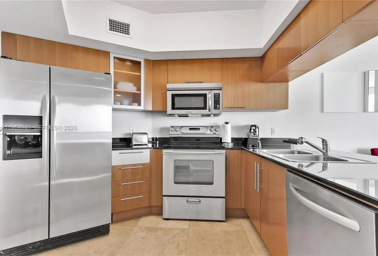 1750 N Bayshore Dr # 3301, Miami FL 33132