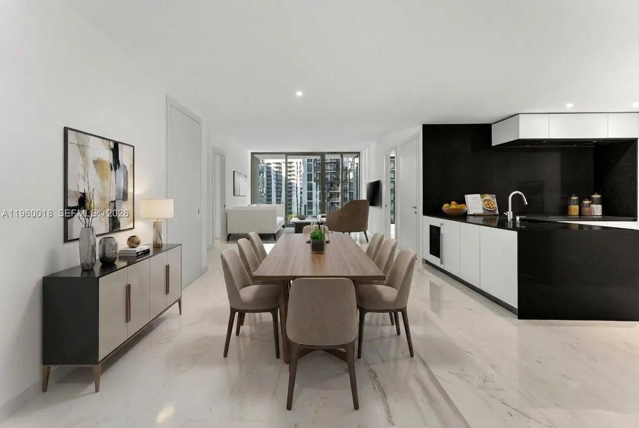 2 bedroom 2 bath for sale at 300 BISCAYNE BLVD WAY # 2009, Miami FL 33131