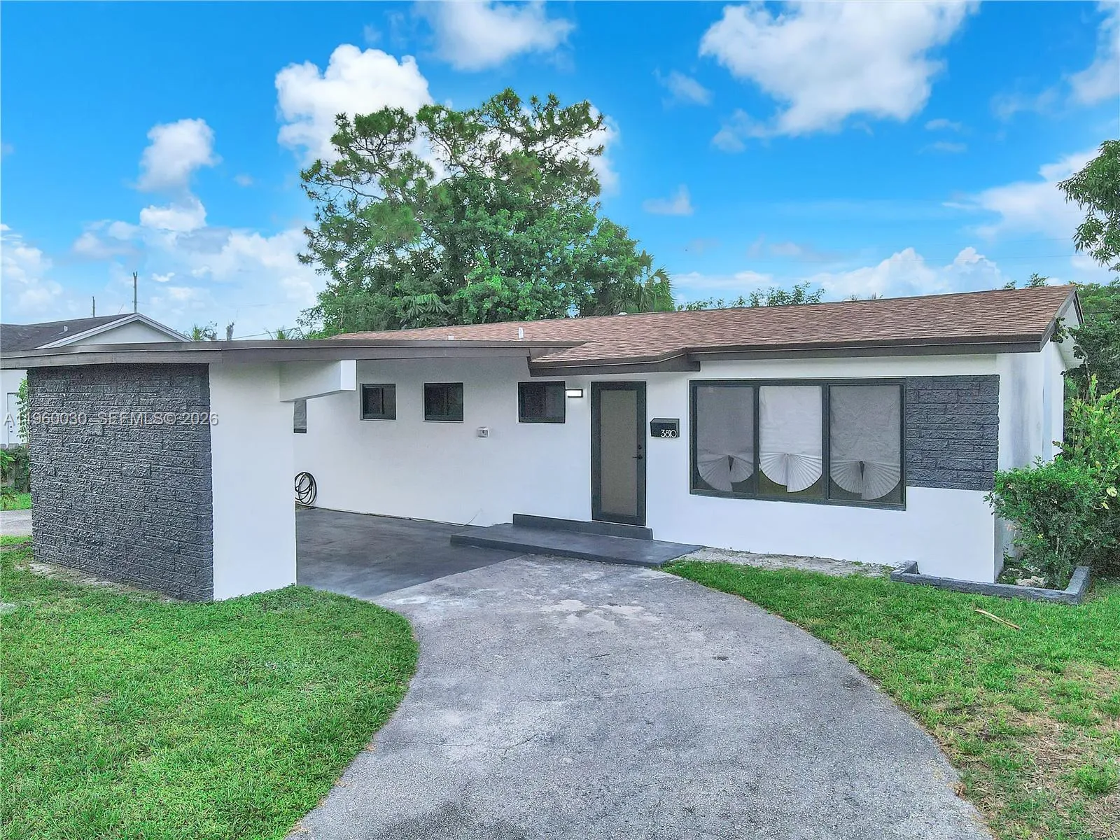 3 bedroom 2 bath for sale at 3810 NW 6th St, Lauderhill FL 33311