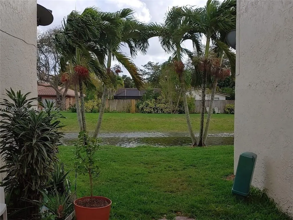 11128 Royal Palm Blvd # 10, Coral Springs FL 33065