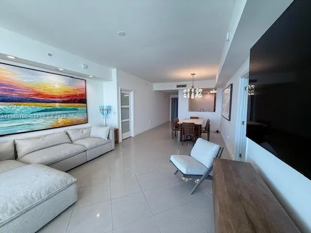 3330 NE 190th St # 1815, Aventura FL 33180