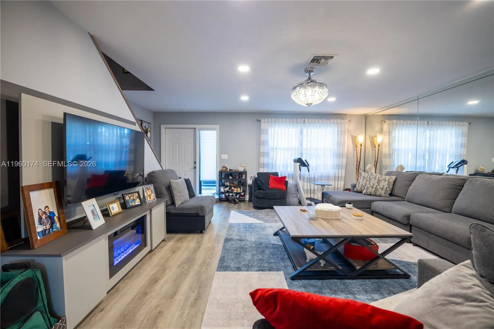 2 bedroom 2 bath for sale at 898 NW 47th St, Deerfield Beach FL 33064