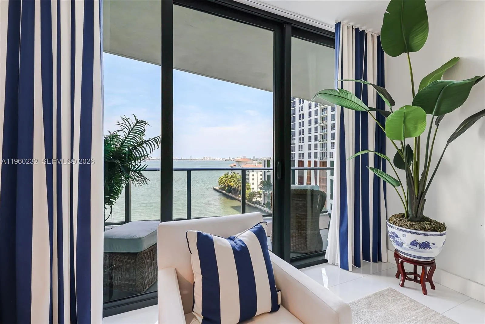 460 NE 28 # 704, Miami FL 33137