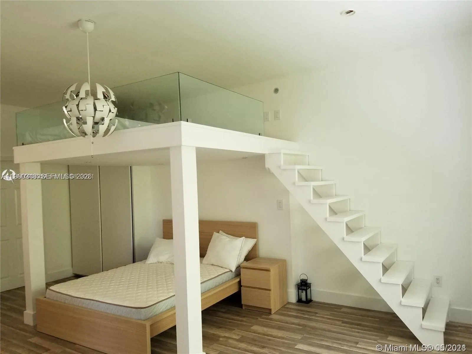 1 bath for sale at 1045 Meridian Ave # 4, Miami Beach FL 33139