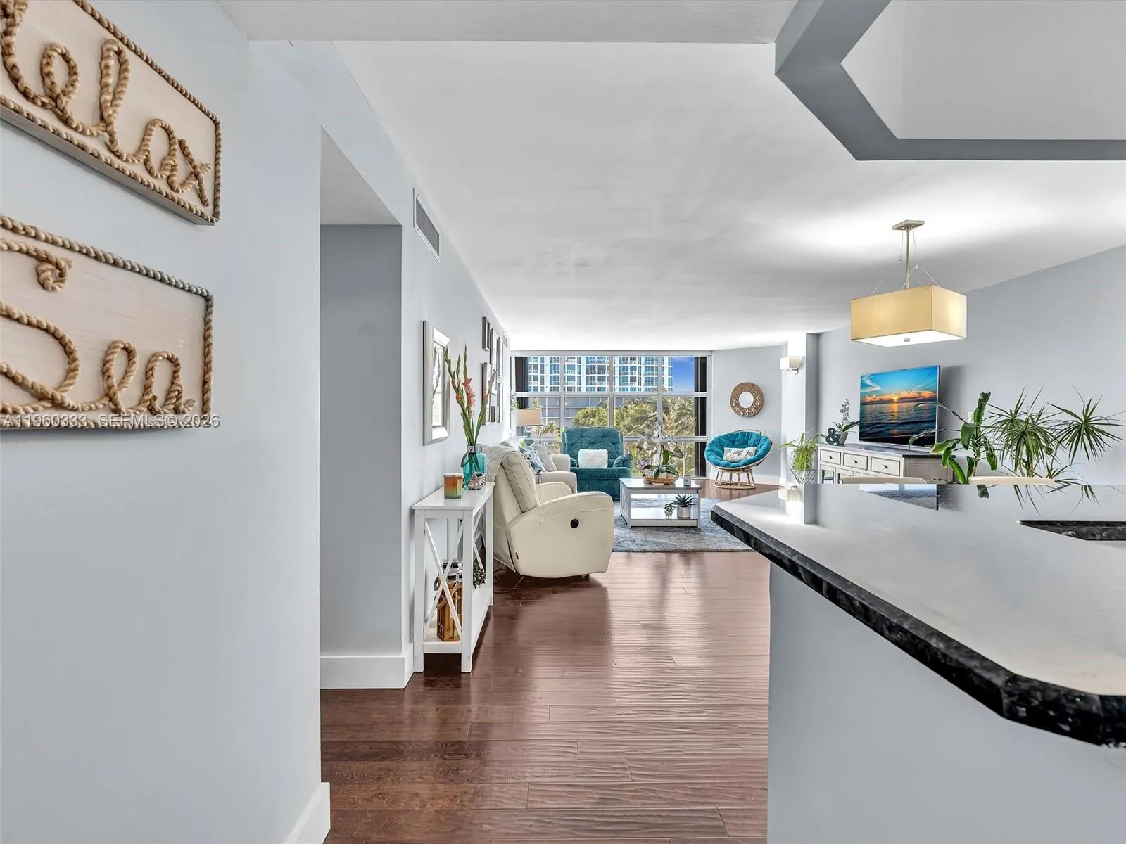 6423 Collins Ave # 409, Miami Beach FL 33141
