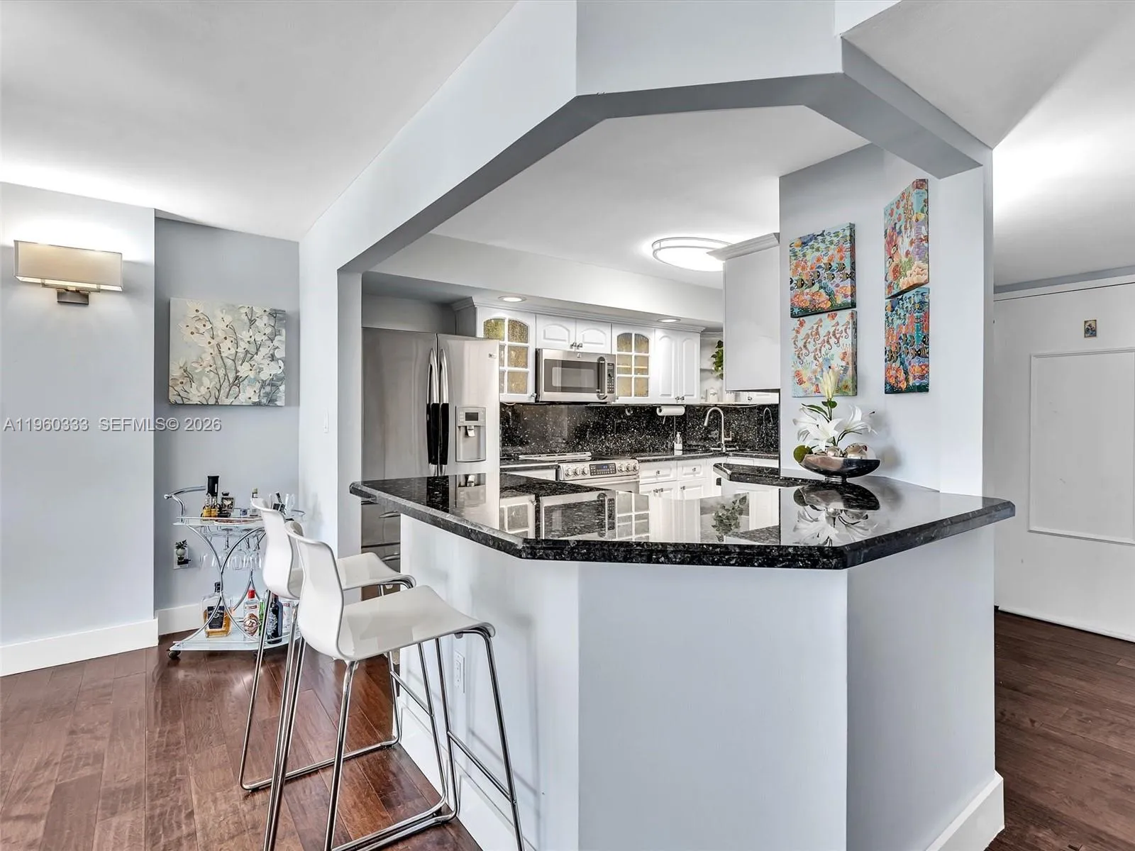 6423 Collins Ave # 409, Miami Beach FL 33141