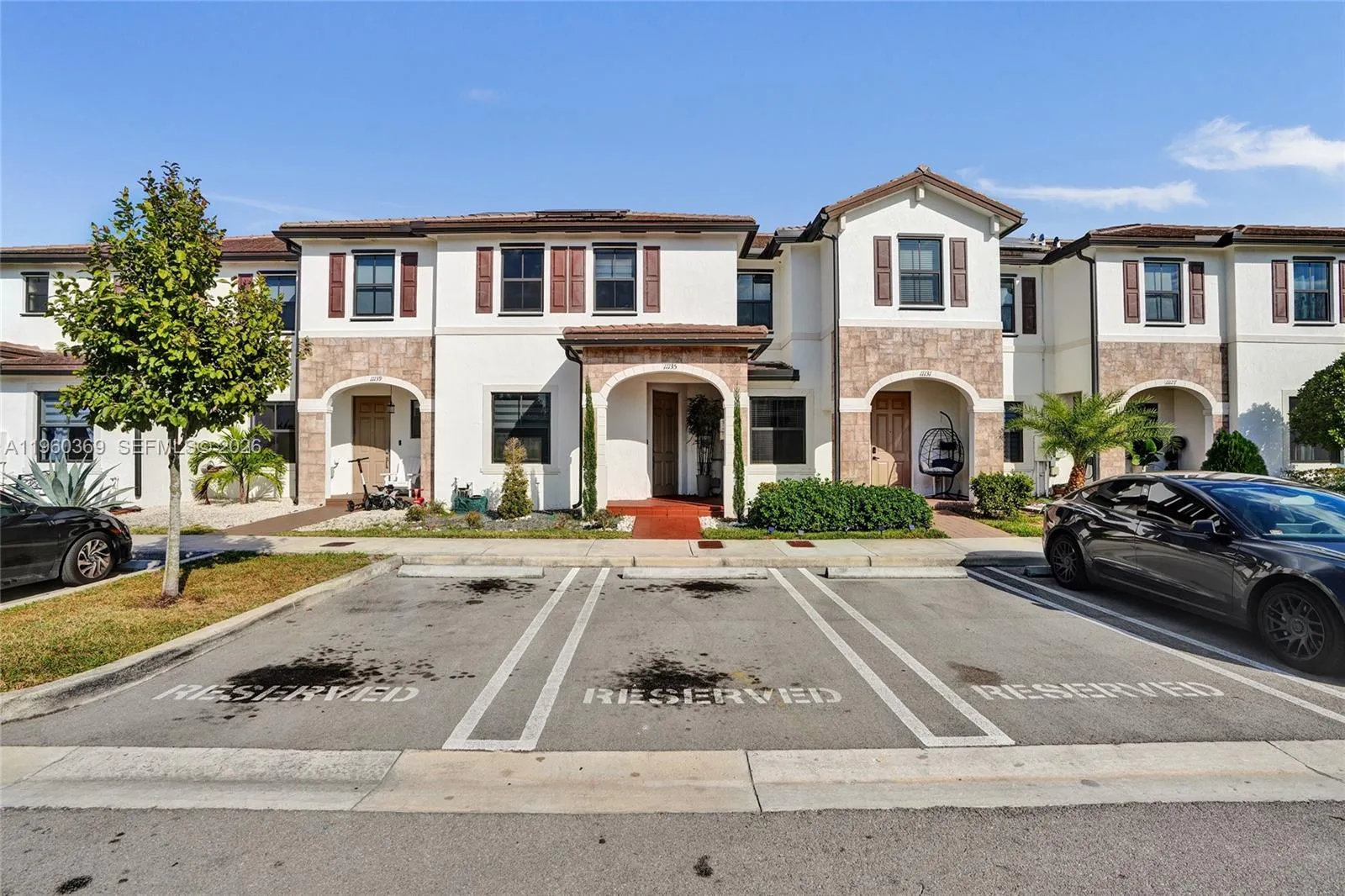 11135 W 32nd Ln, Hialeah FL 33018