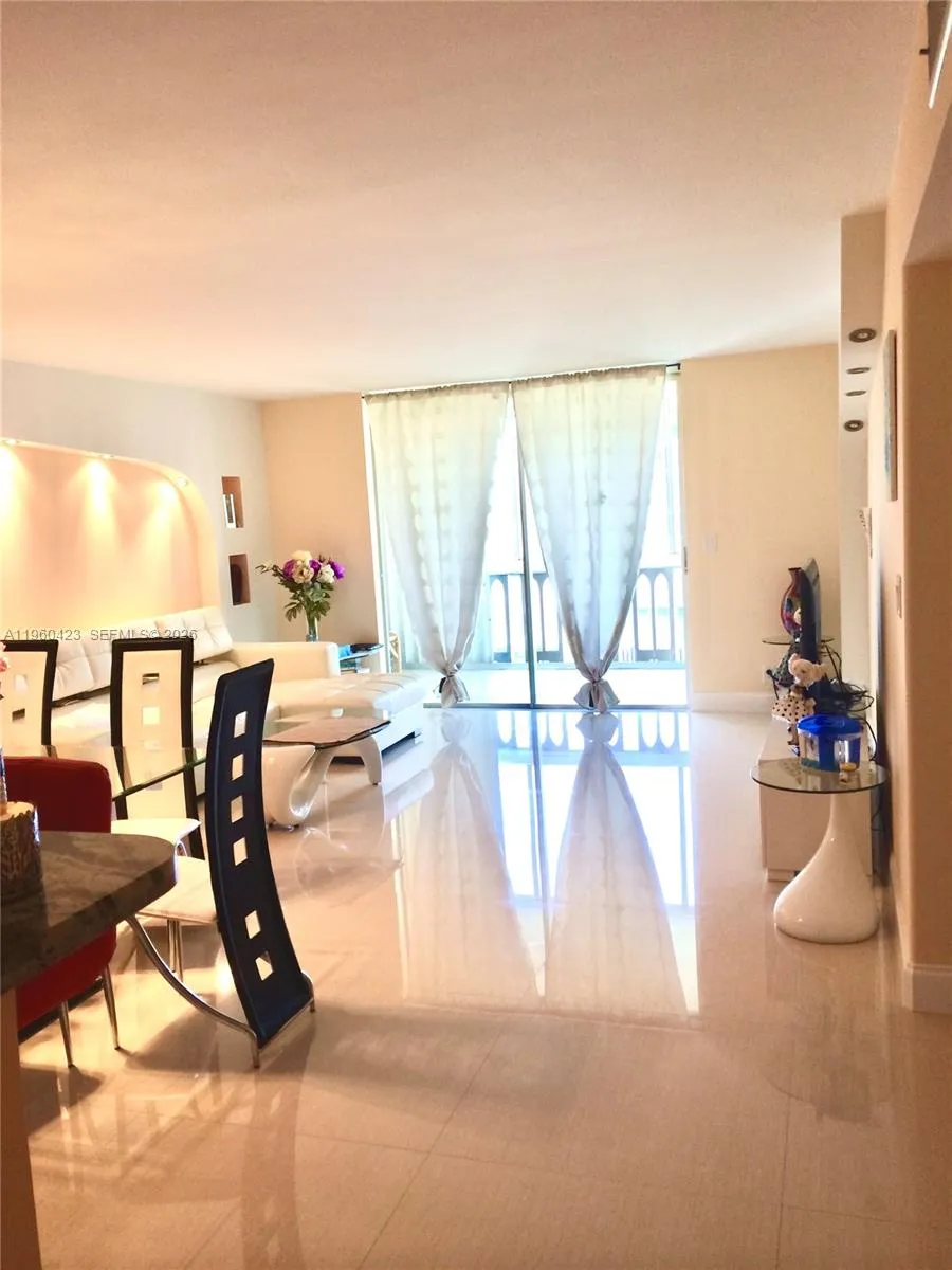 319 NE 14th Ave # 602, Hallandale Beach FL 33009