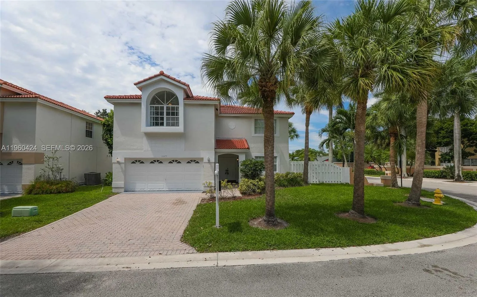 13377 NW 7th St, Plantation FL 33325