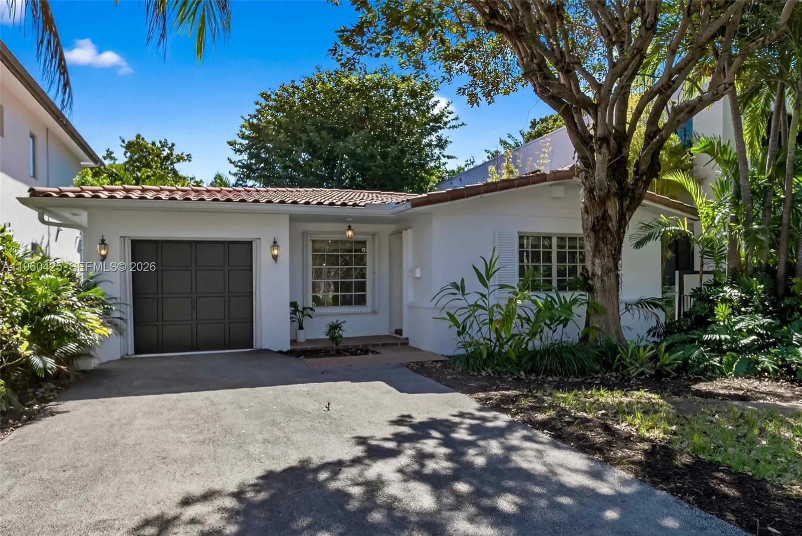 3 bedroom 2 bath for sale at 5210 SW 72nd St, Miami FL 33143