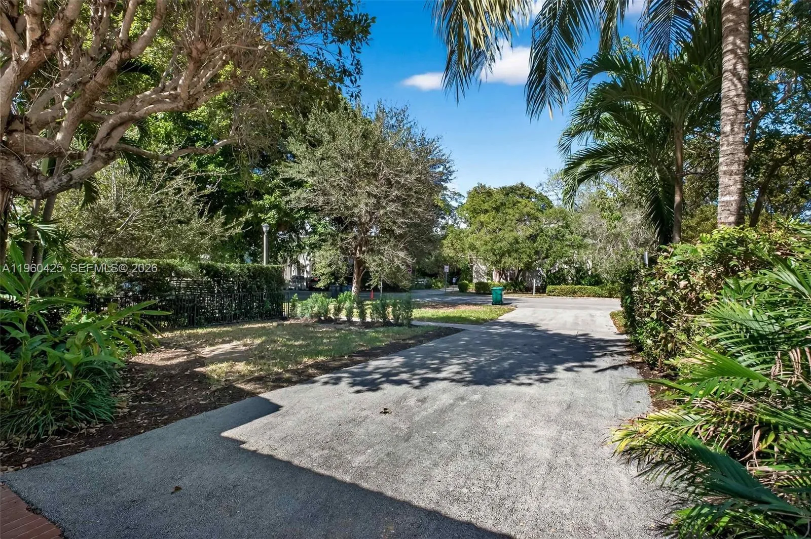 5210 SW 72nd St, Miami FL 33143